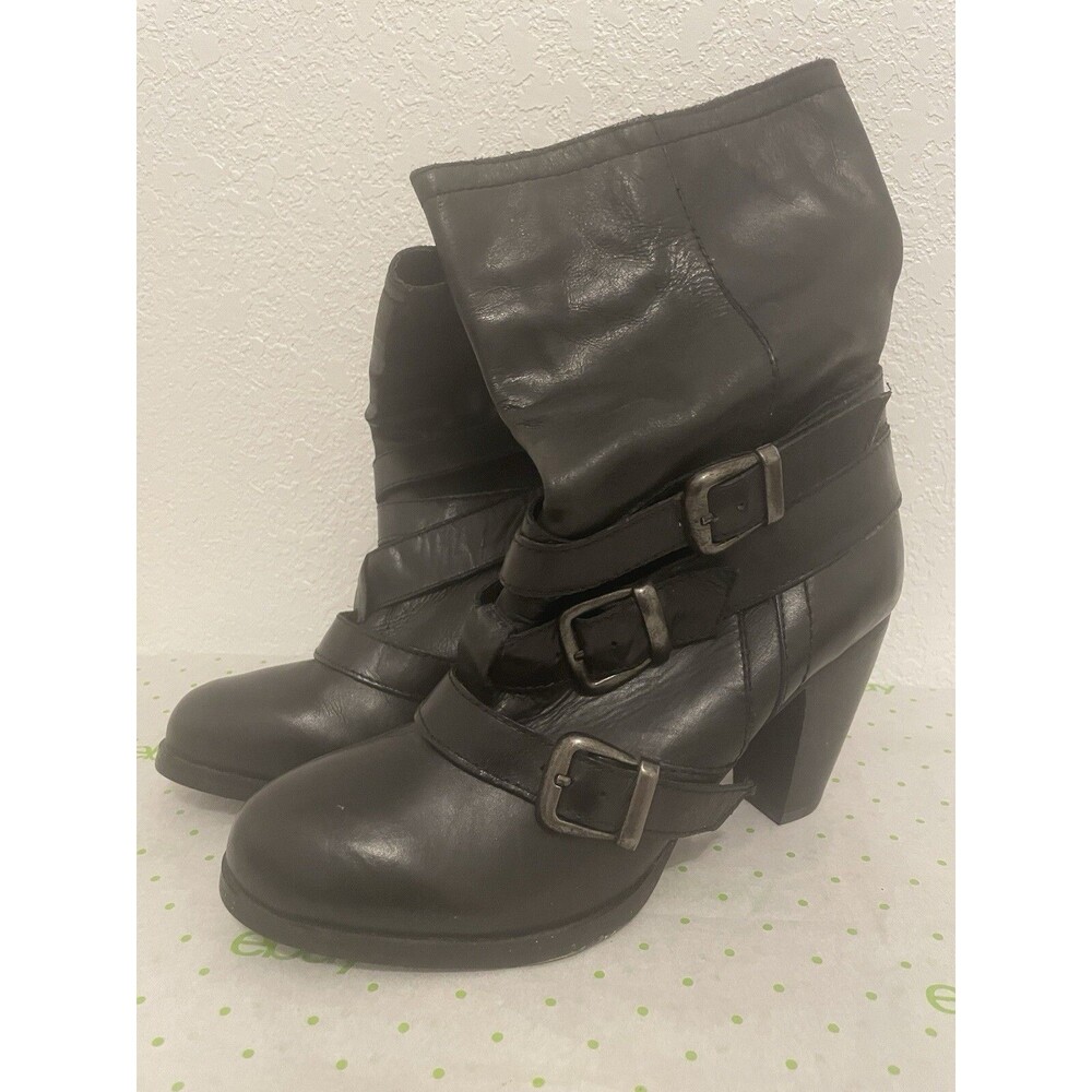 Women’s Size 8 7.5 Boots Shoes Steve Madden Freeway Dark Black Leather High Heel